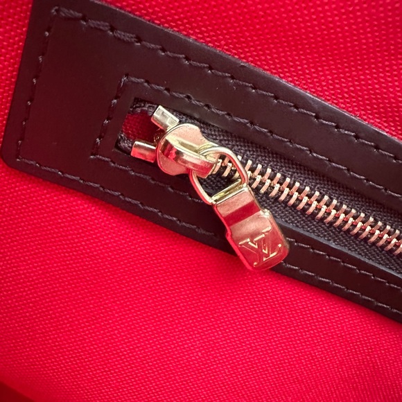 ❌SOLD❌🎉Authentic Louis Vuitton Chelsea Damier Ebene - Picture 14 of 15